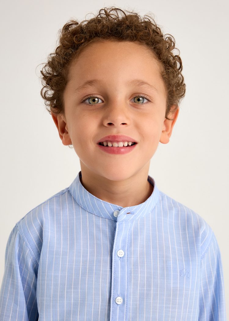Conjunto de pantalones cortos y camisa de cuello mandarín Niño