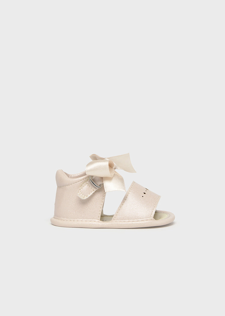 Sandalias para recién nacidos