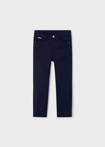 Pantalón slim fit de algodón sostenible para niño